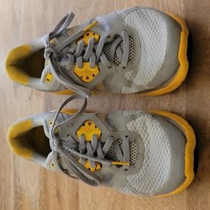 Nike running shoes 7.5